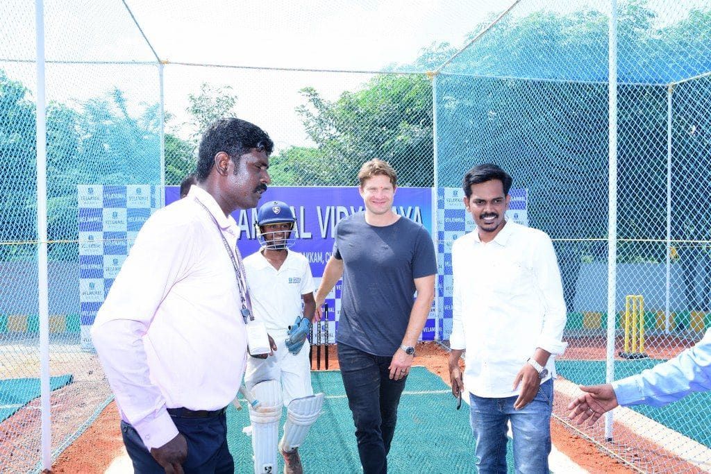 Shane Watson leading a net masterclass with young cricketers